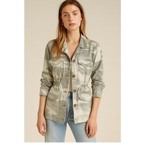 NWT Abercrombie & Fitch Women's Camo Utility Jacket